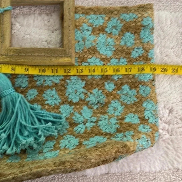 Twig & Arrow Boho Woven Jute Hand Painted Turquoise Flower Tote Beach Bag - Picture 6 of 10